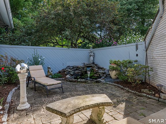 5th image of 154 Suncrest Court
