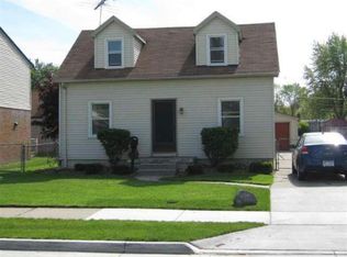28308 Florence St, Saint Clair Shores, MI 48081