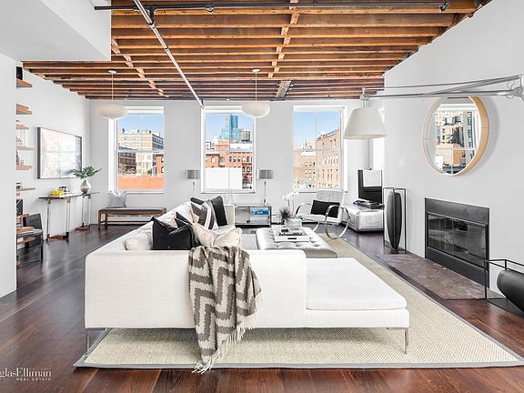 3rd image of 27 Great Jones St