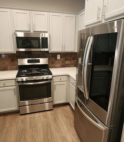 303 Esplanade Cir — Photo 4