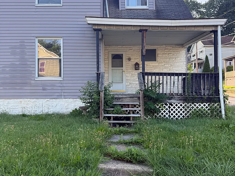 N Crawford Ave — Photo 1