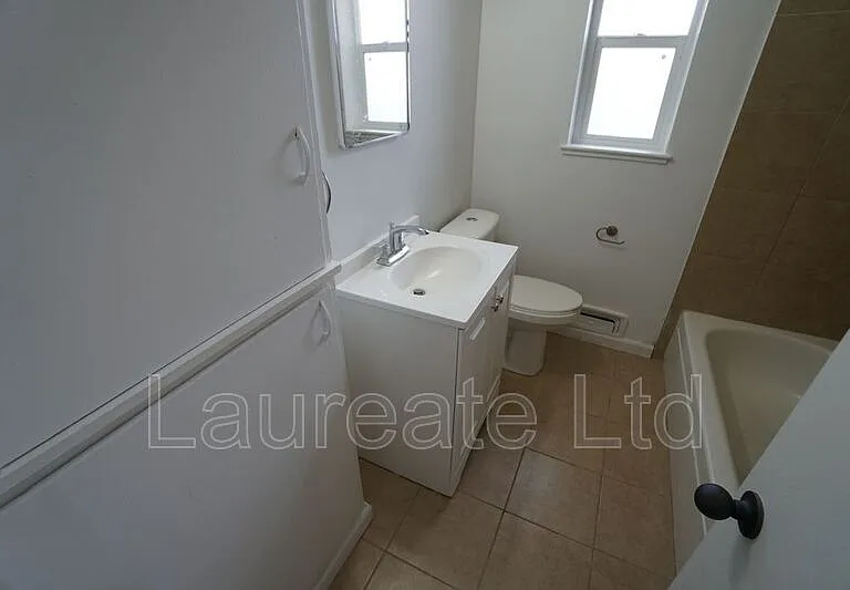 3630 Holly St — Photo 10