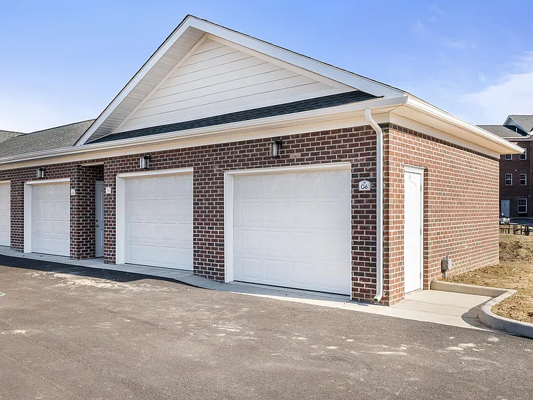 Pinnacle Ridge Apartments — Photo 35
