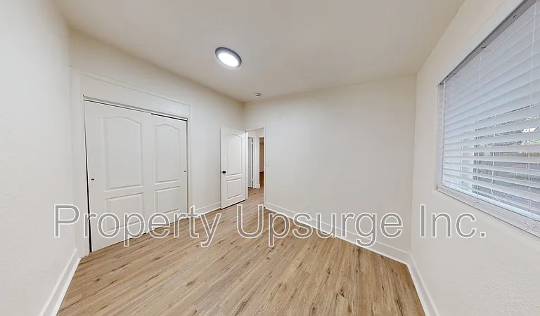 1074 Bond St #1078 — Photo 8