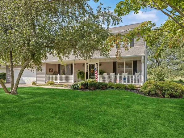 53 White Pine Rd, Geneseo, IL 61254