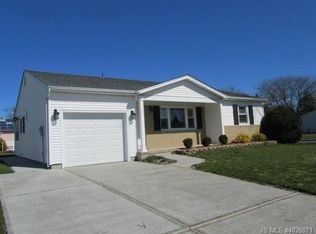 70 Westbrook Dr, Toms River, NJ 08757