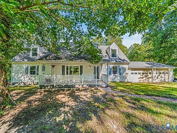 3rd image of 2049 Riddle Rd