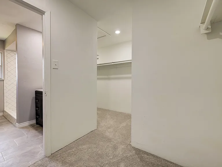 9006 Stone Brook Ln — Photo 12