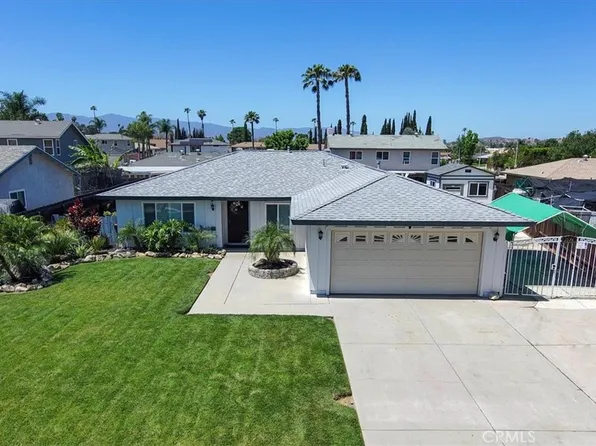 3576 Congress Dr, Riverside, CA 92503