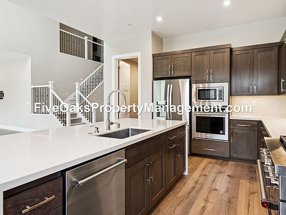 4th image of 6990 Saratoga Estates Dr