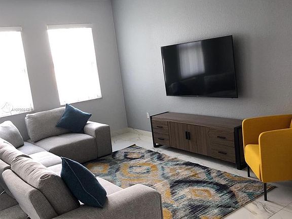 5th image of 11101 NW 83rd St APT 206