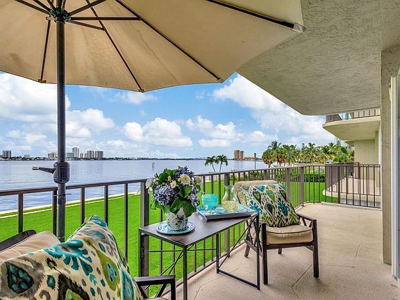 2nd image of 801 Lake Shore Drive #206