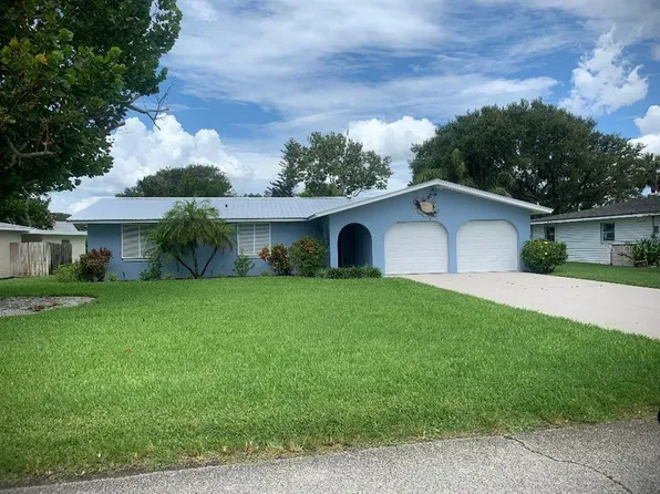 445 Desoto Dr, New Smyrna Beach, FL 32169