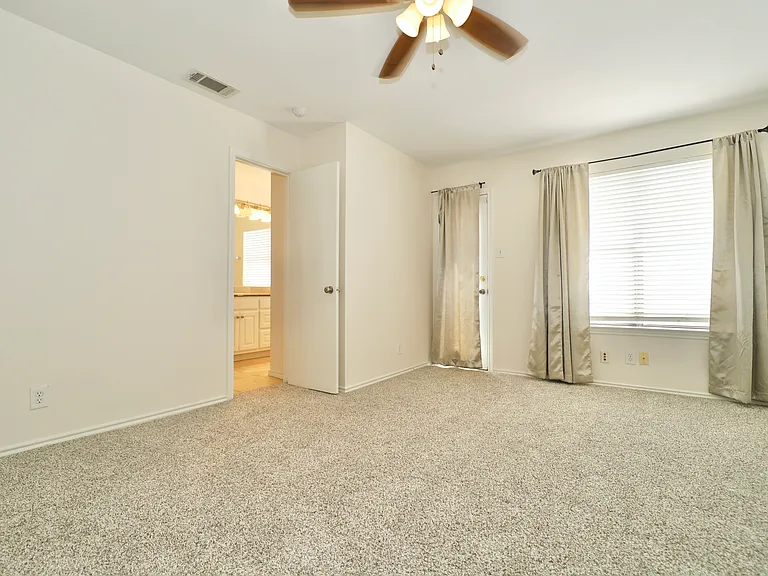 407 Josephine St — Photo 16