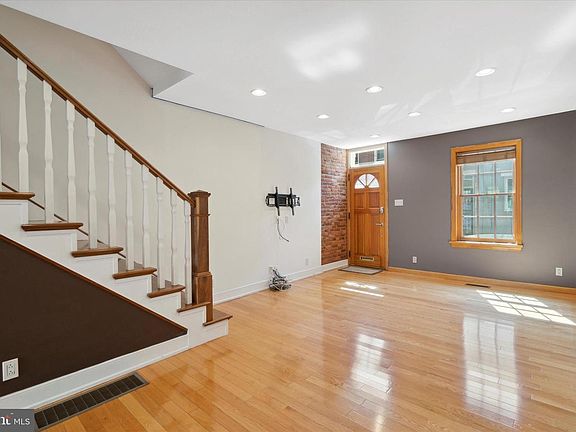 2nd image of 753 N Bucknell St