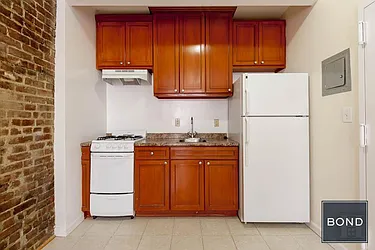 Rented by Bond New York