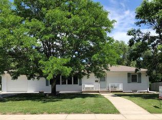 294 1st St, Phillipsburg, KS 67661
