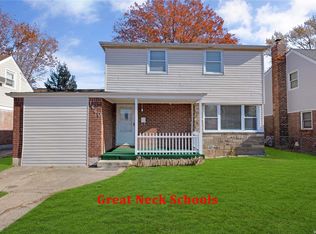 1660 Stewart Ave, New Hyde Park, NY 11040