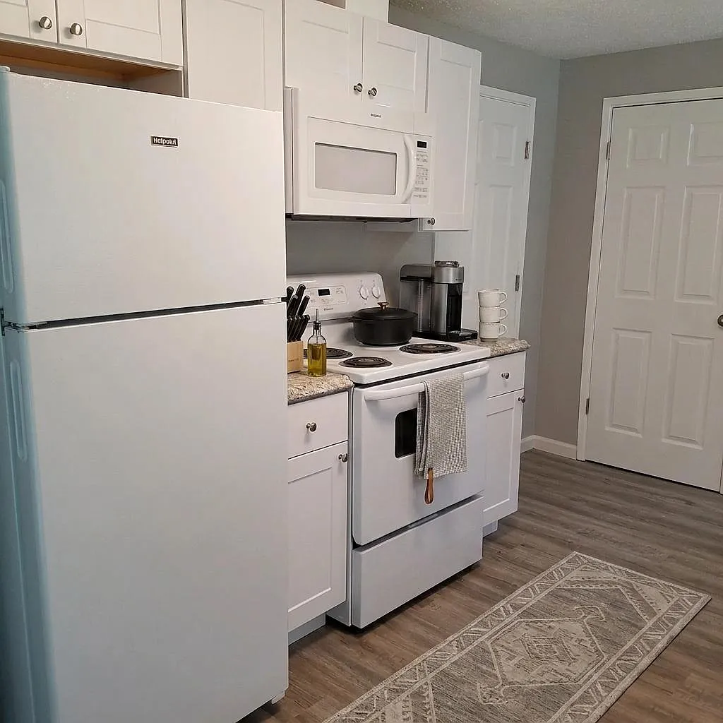 2 bed, 990 sqft, $2,120 — Photo 4