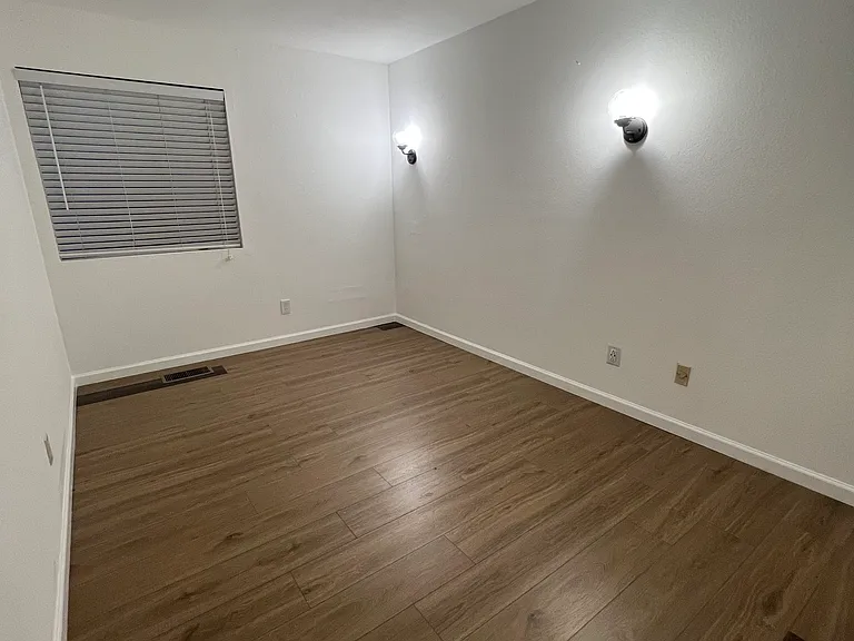 17050 E Ford Dr #103 — Photo 8