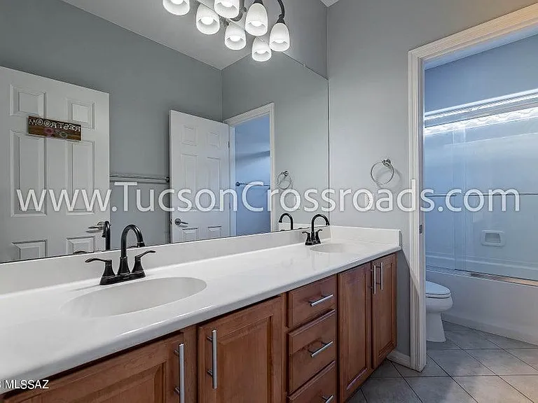 1254 W Versilia Dr — Photo 23