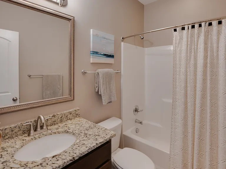 351 Amalfi Dr — Photo 6