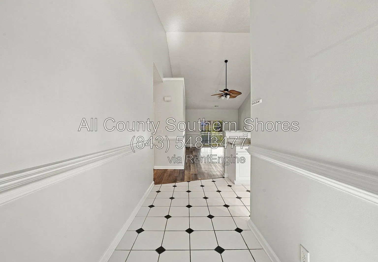 3 bed, 2.0 bath, 1700 sqft, $1,975 — Photo 3