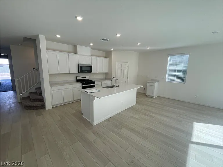 10861 River Junction Ave — Photo 3