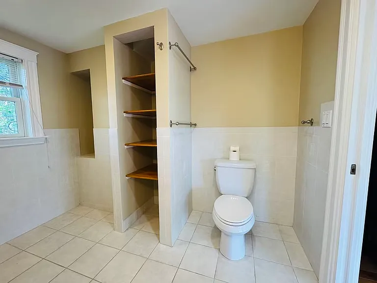 203 Clark St #203 — Photo 24