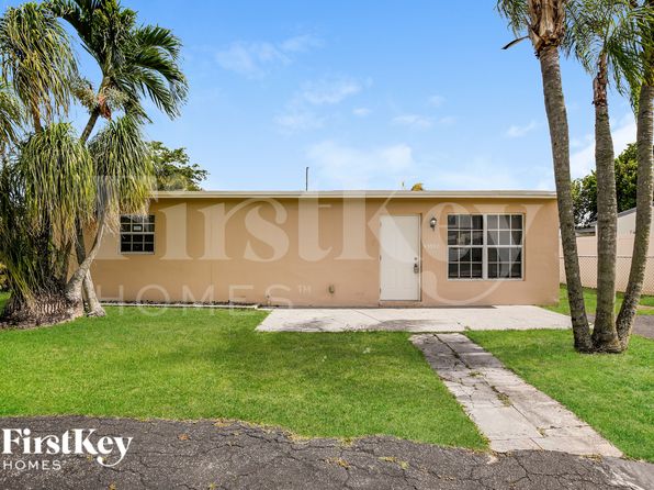 5980 NW 24th Ct, Pompano Beach, FL