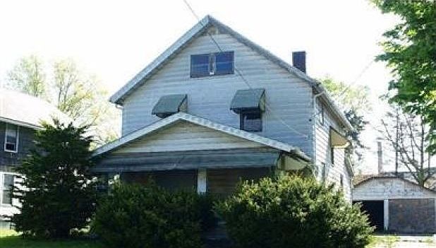 2nd image of 165 Iddings Ave SE