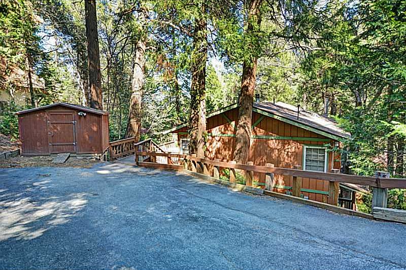 1st image of 23970 Cresta Dr