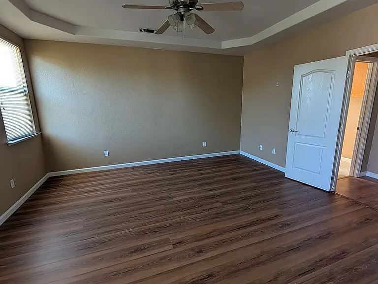 108 Lone Oak Ct — Photo 5