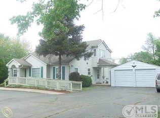 5356 Sashabaw Rd, Clarkston, MI 48346