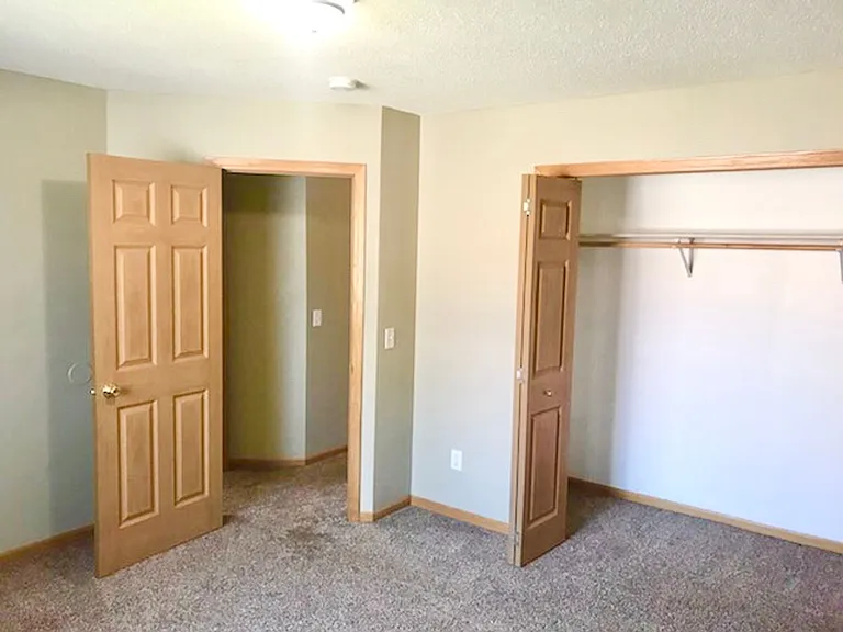 804 Harrison Dr — Photo 9