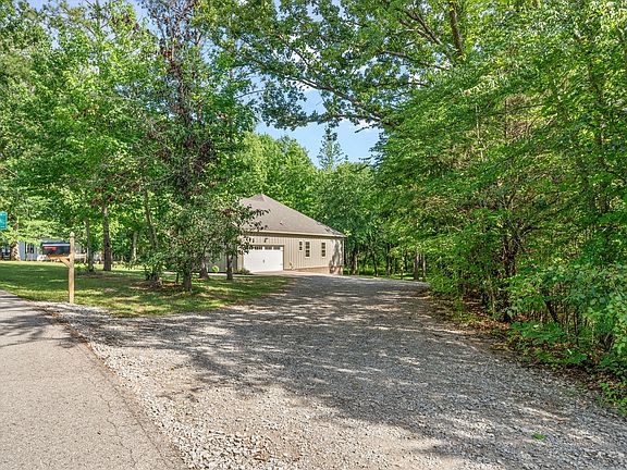 5th image of 146 Rob Rd