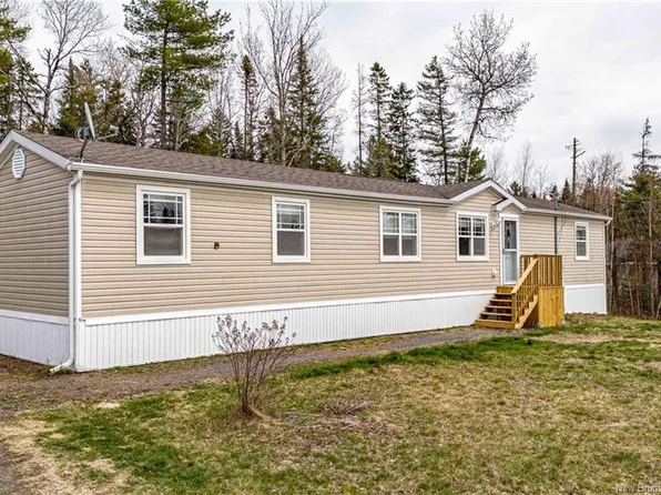 1534 Wilsey Rd, Lincoln, NB E3B 9T5