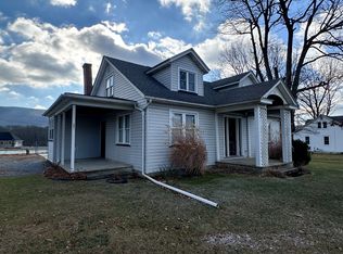 601 W Lizard Creek Rd, Lehighton, PA 18235