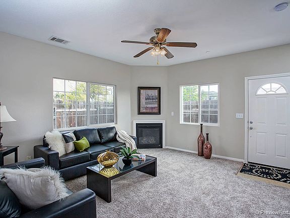 3rd image of 485 Calle Elegante