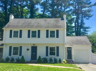 4 Lafayette Cir, Wellesley, MA 02482