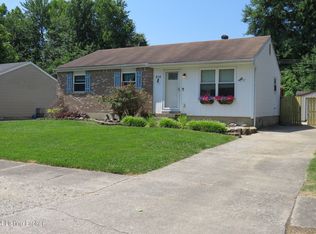 214 Glissade Dr, Fairdale, KY 40118