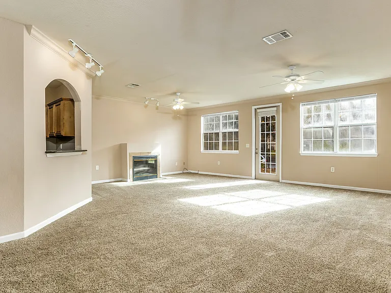 7095 N Blue Angel Pkwy — Photo 25