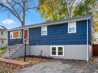 29 Clinton Ave, Saugus, MA 01906