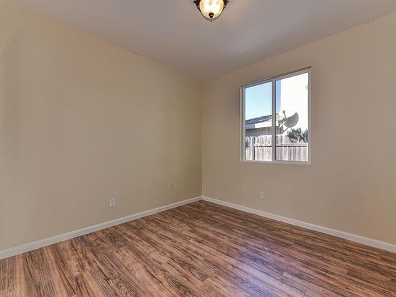 2nd image of 4141 Monte Verde Dr