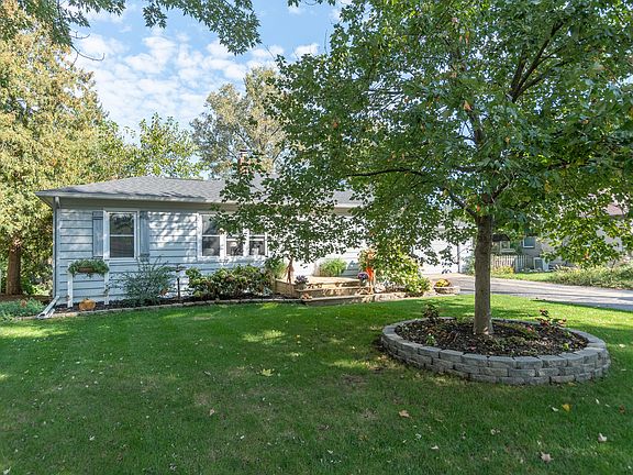 4th image of 205 Leona Ave