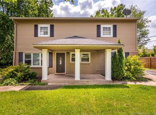 6600 E Manslick Rd, Louisville, KY 40228