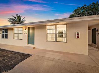 1926 Service Rd, North Palm Beach, FL 33408