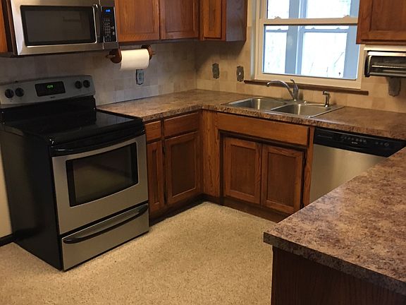 5th image of 13 Kenninghall Ln