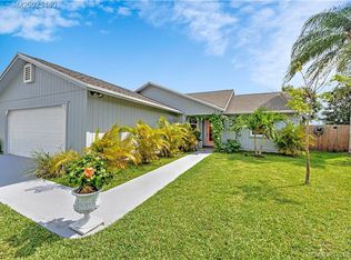 6775 SE Raintree Ave, Stuart, FL 34997