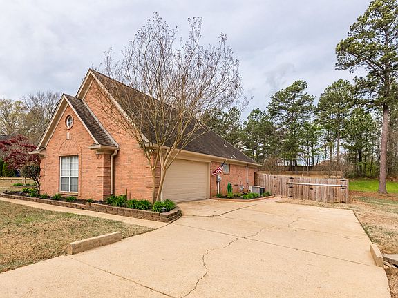 4th image of 9848 Mosby Dr